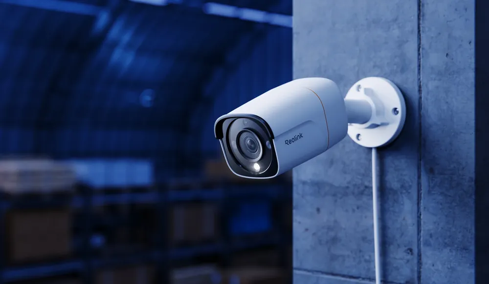 quot;Camera de supraveghere Bullet Reolink RP-PCB12M; Senzor:1/2.49quot; CMOS Sensor Rezolutie video:12 Megapixeli(4512×2512 pixeli) Cadre/secunda: 25 FPS Lentila fixa: 2.8mm Unghi de vizualizare: orizontal: 100.4°/ vertical: 50.6°/ diagonal: 123° Distanta iluminator IR: 30m Microfon si difuzor incorporat Ultima șansă